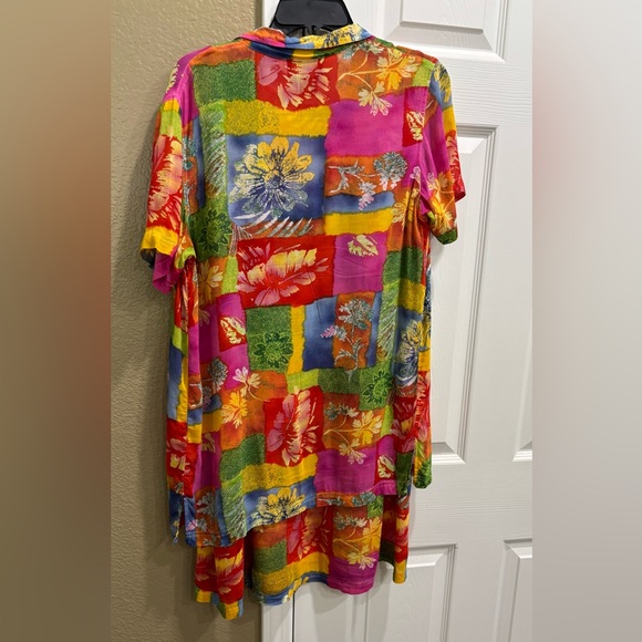 Carole Little Red Orange Graphic Short Sleeve T-Shirt and dress size M - Picture 3 of 7